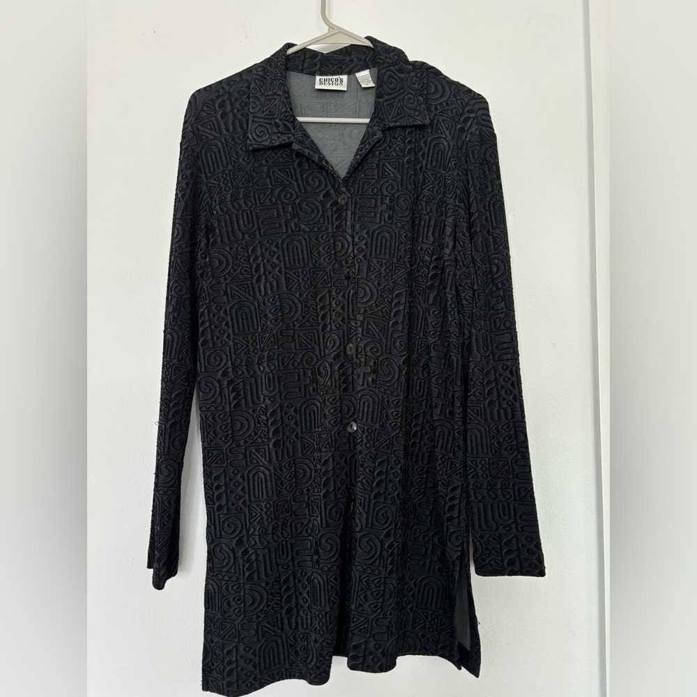CHICOS BLACK AZTEC PRINT TUNIC BUTTON UP BLOUSE SZ 1/SMALL